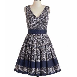 Calligraphy of the Styled Dress